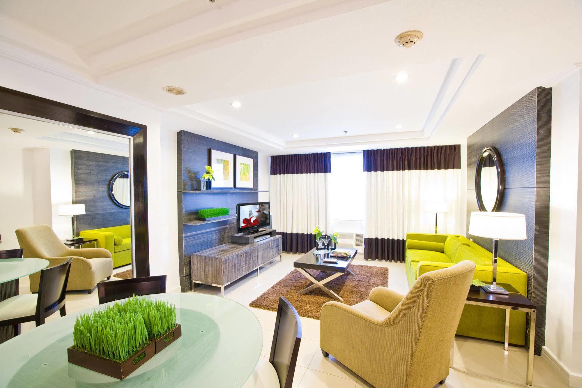 Astoria Plaza - Multiple Use Hotel&Staycation approved Pasig City Esterno foto
